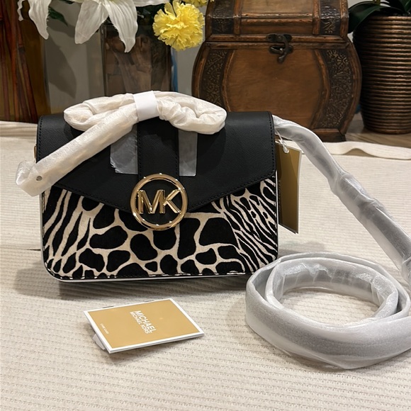 Michael Kors Carmen Medium Flap Chain Shoulder Crossbody Bag Black Haircalf - Picture 5 of 16